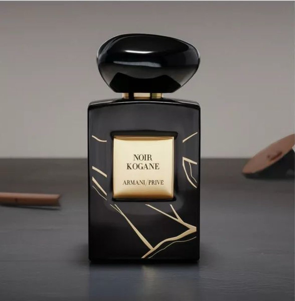 Armani / Privé Noir Kogane *